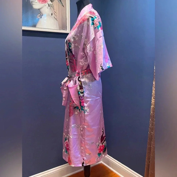 Satin robe kimono purple pink print. Size L. Bought in Tokyo - Picture 3 of 7